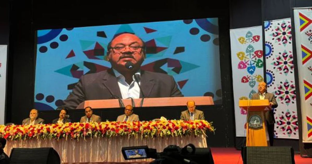 জনপ্রশাসন সংস্কার কমিশন প্রধানের পদত্যাগ দাবি