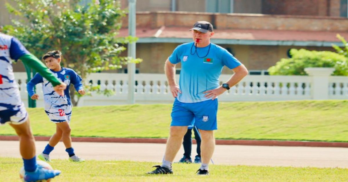 মহিলা ফুটবলারের অভিযোগ খতিয়ে দেখতে বাফুফের জরুরি সভা