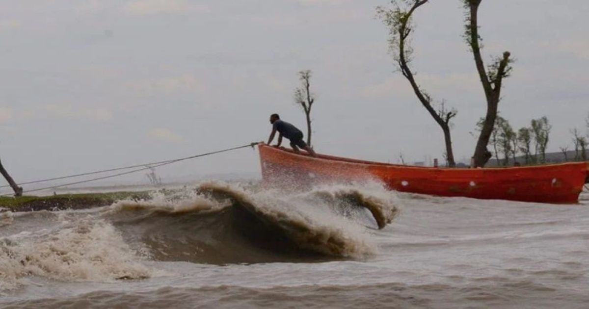 বঙ্গোপসাগরে লঘুচাপের শঙ্কা, সারাদেশে বৃষ্টির আভাস