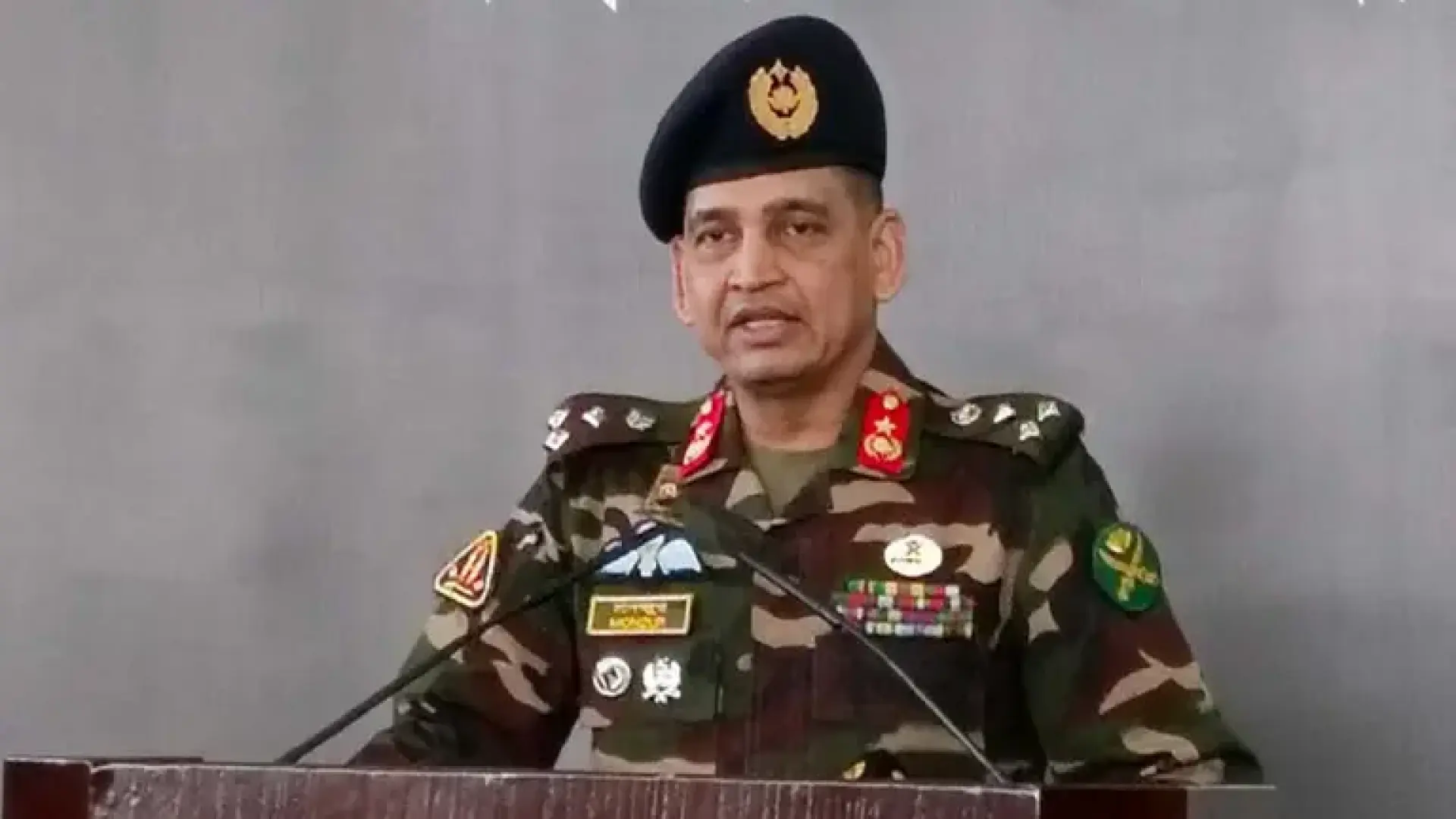 সুষ্ঠু নির্বাচন ও ভোটার নিরাপত্তায় এক লাখ সেনা মোতায়েন করবে সেনাবাহিনী