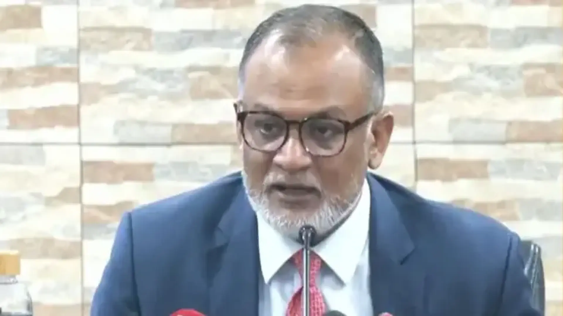 জাপান-বাংলাদেশ ইপিএ চুক্তি পণ্য রপ্তানিতে সম্ভাব্য বাধা দূর করবে: বাণিজ্য উপদেষ্টা