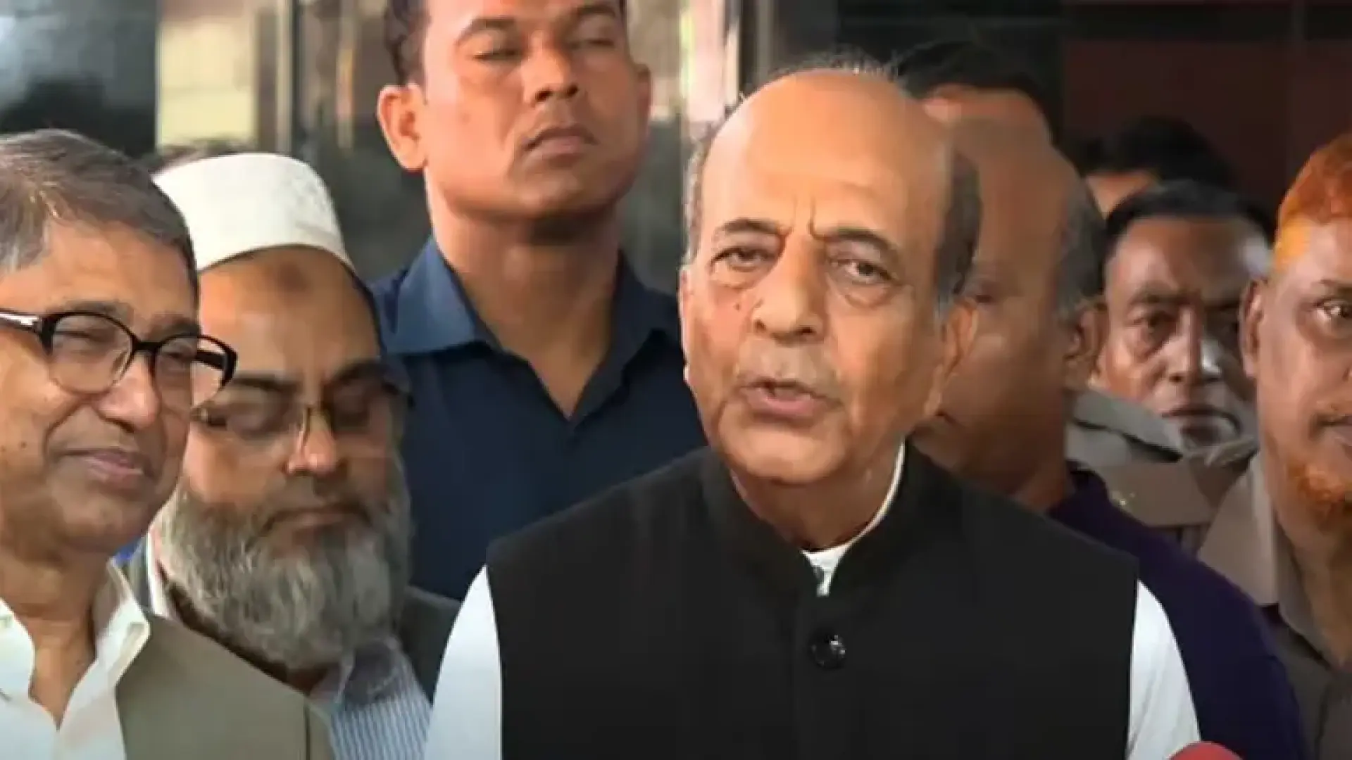 দোভালের ঢাকা সফর নিয়ে প্রশ্ন, পাশ কাটিয়ে গেলেন ত্রিবেদী