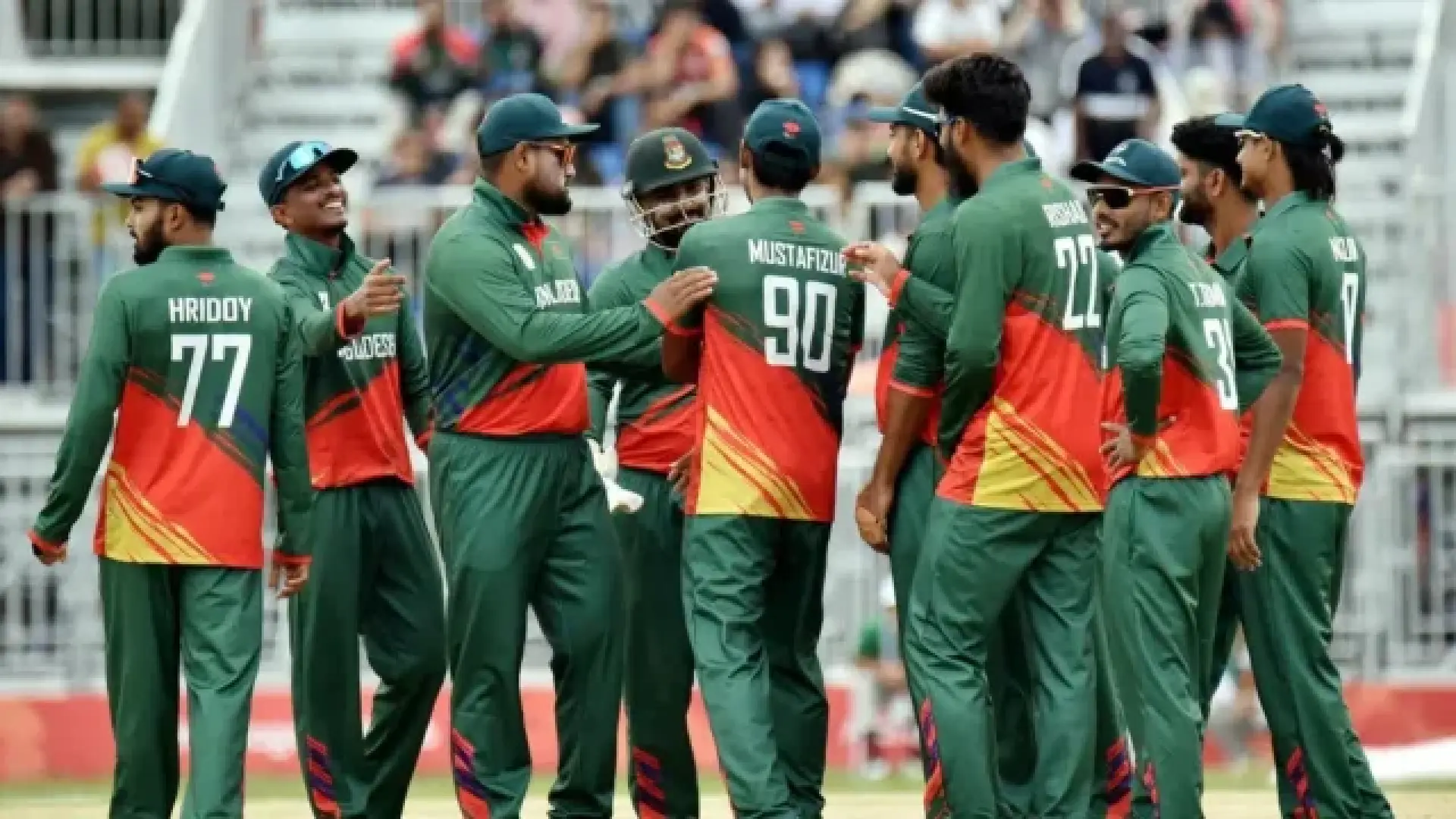 ১০২ রানেই গুটিয়েছে বাংলাদেশ