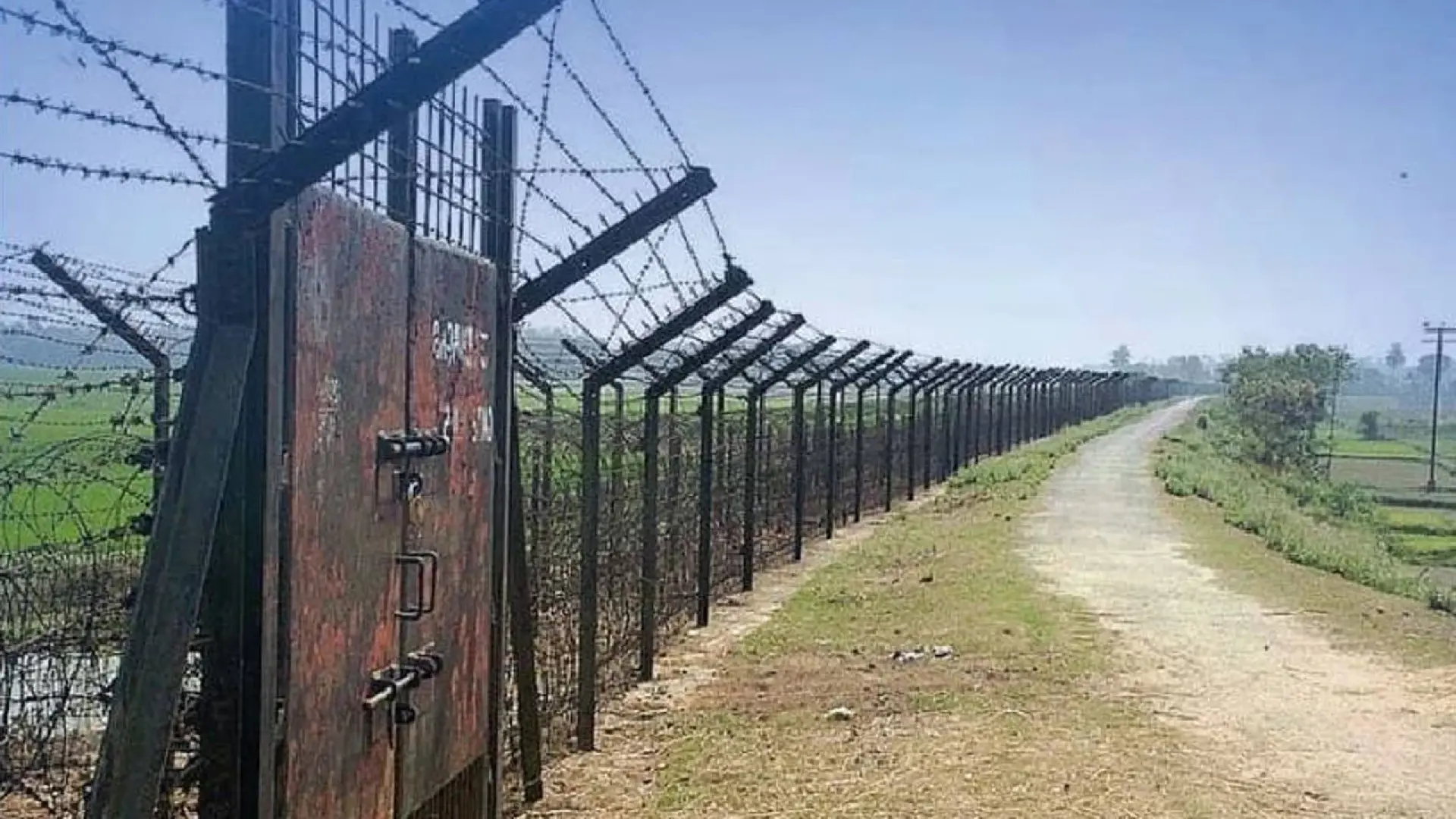 বিএসএফের গুলিতে দুই ভারতীয়, আশ্রয় বাংলাদেশে